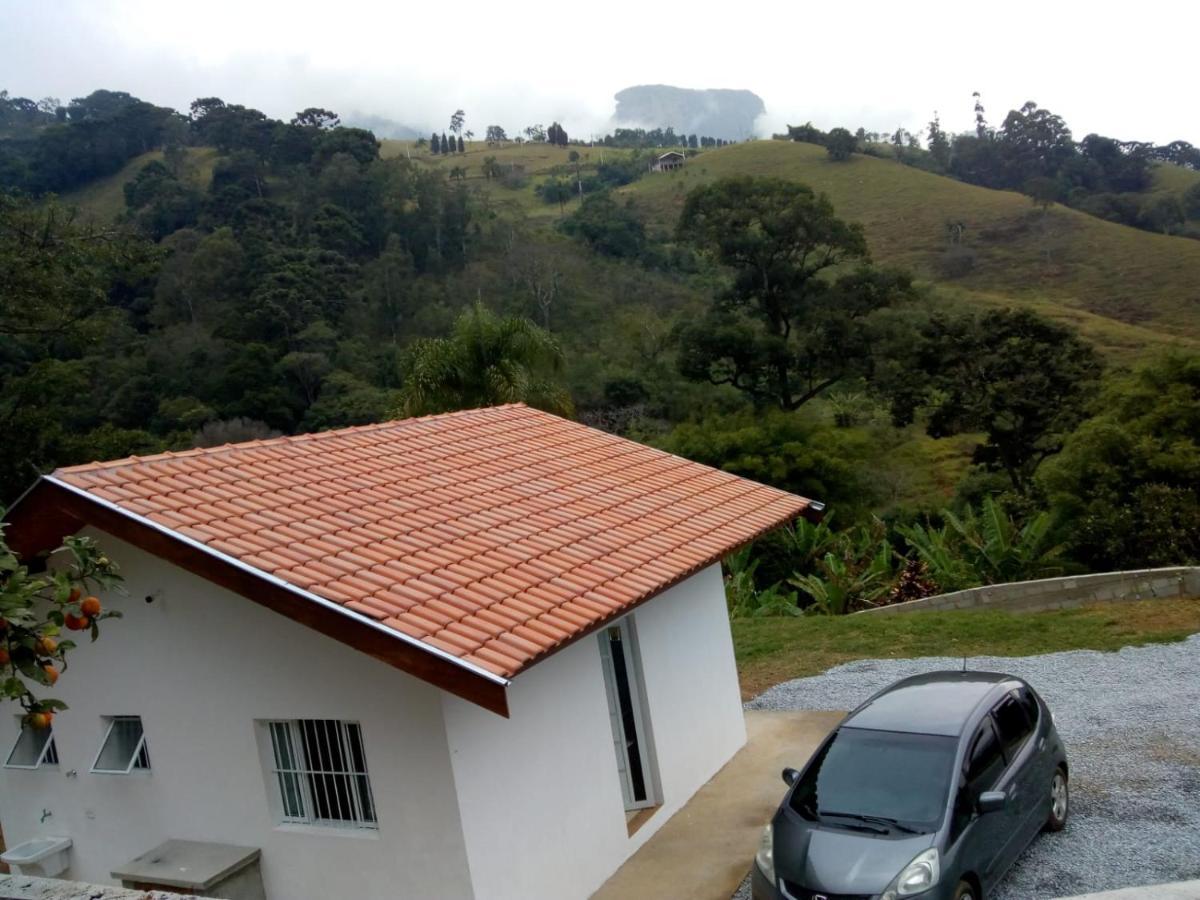 Cantinho Da Divina Paz São Bento do Sapucaí Esterno foto