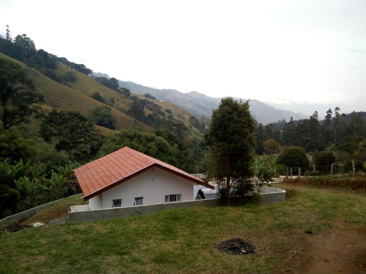 Cantinho Da Divina Paz São Bento do Sapucaí Esterno foto